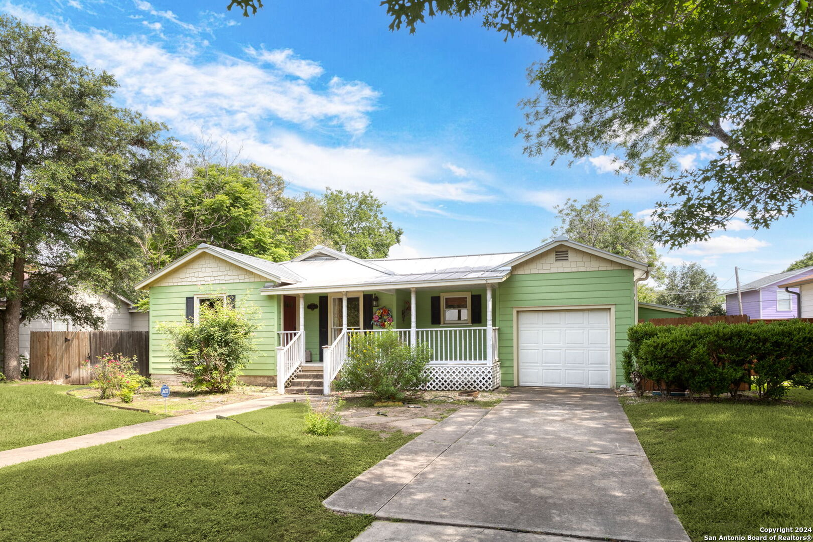 136 chevy chase