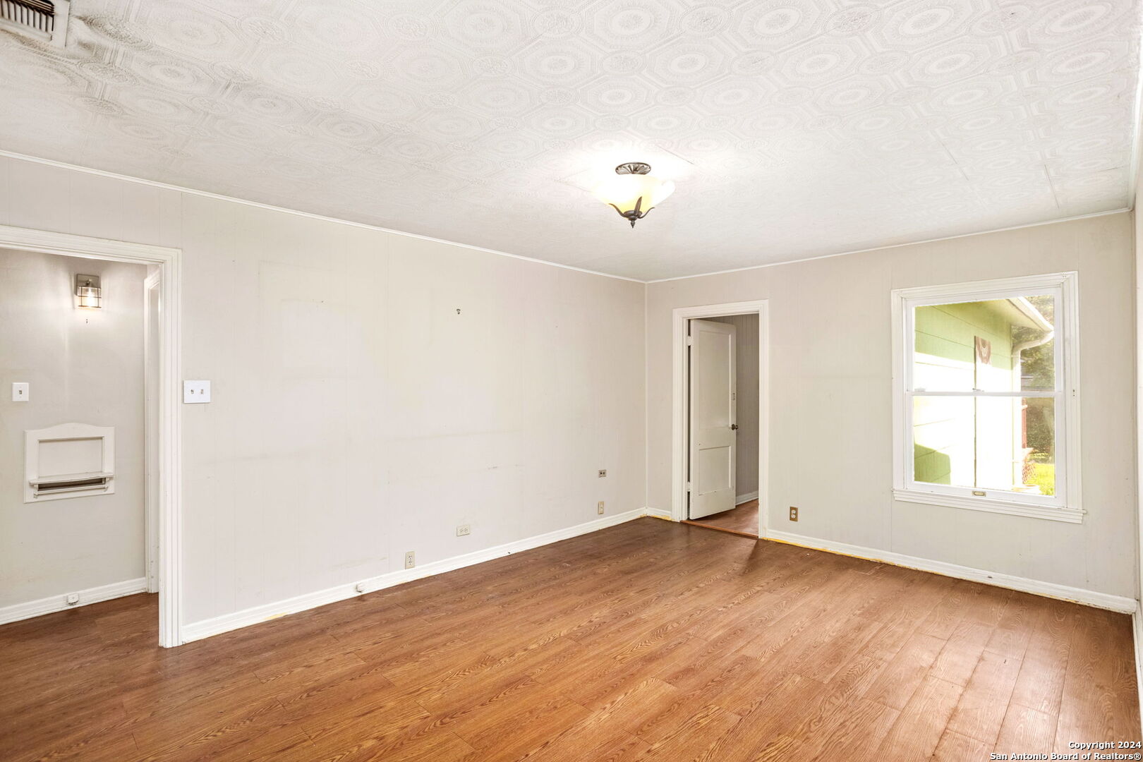 136 chevy chase