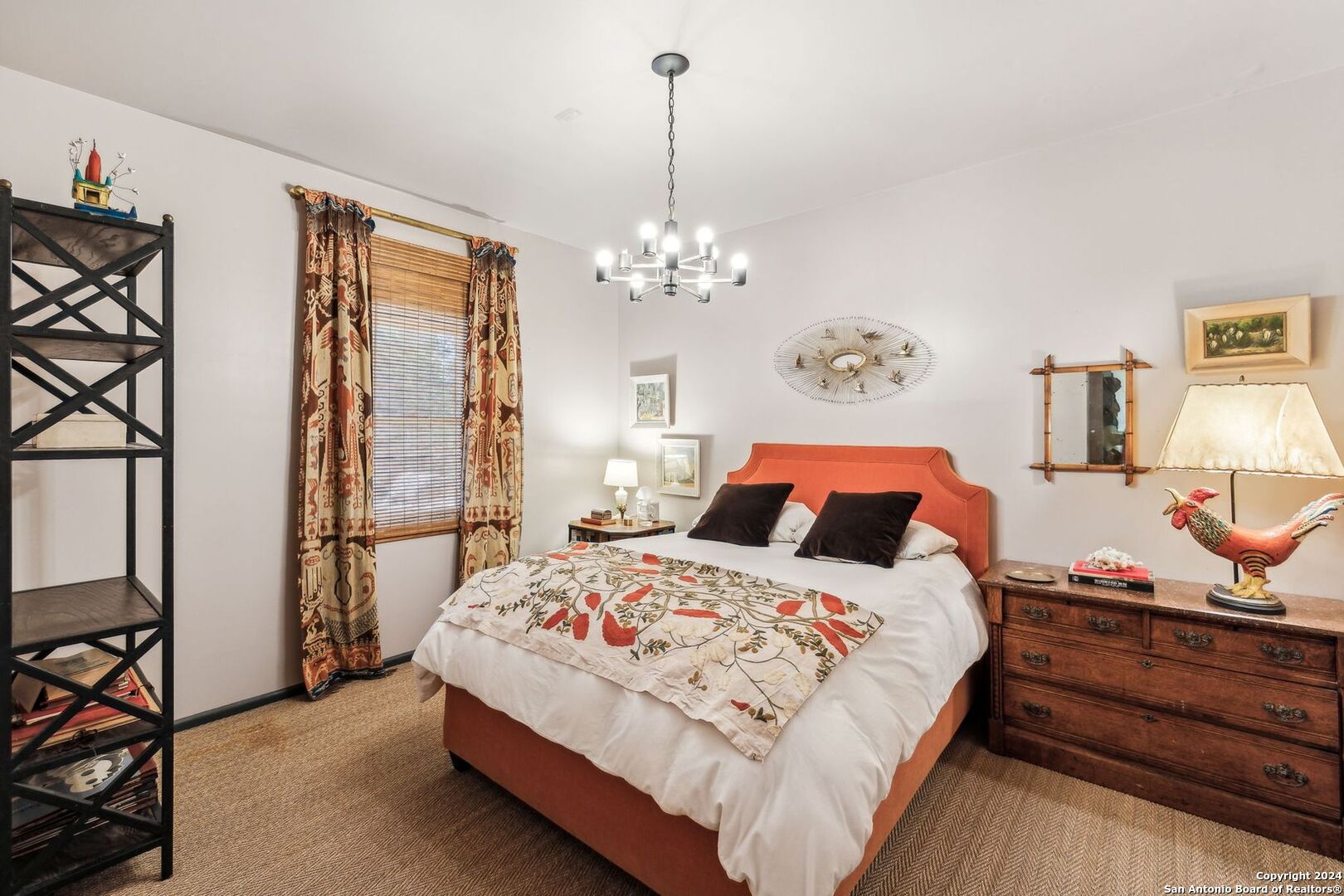 221 Devine Rd