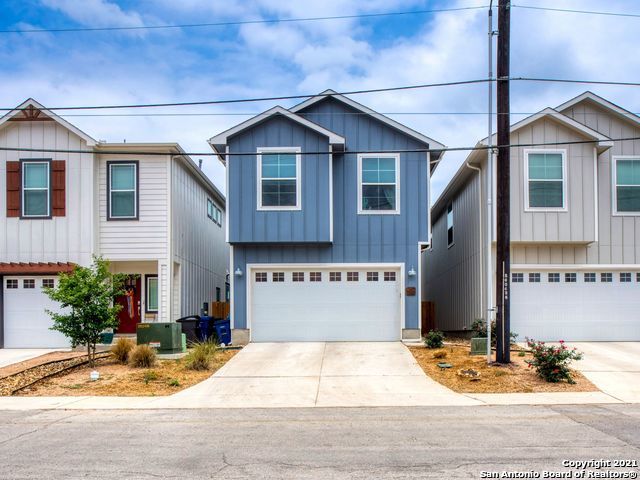 7930 TEAK LN