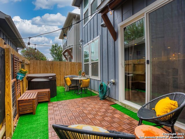 7930 TEAK LN