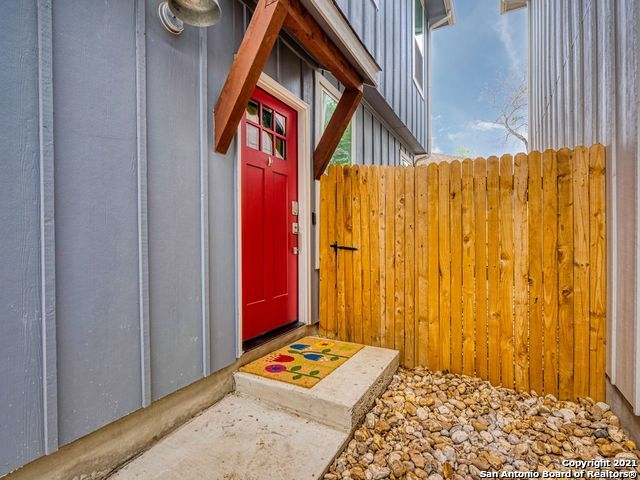 7930 TEAK LN