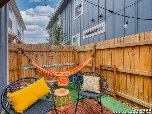 7930 TEAK LN