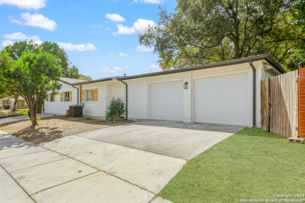 11131 Rendezvous Dr