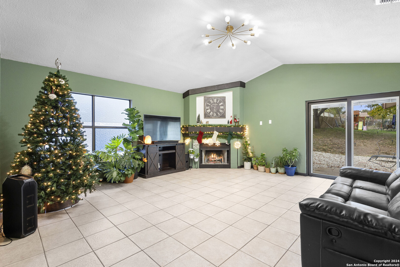 5451 chestnut view