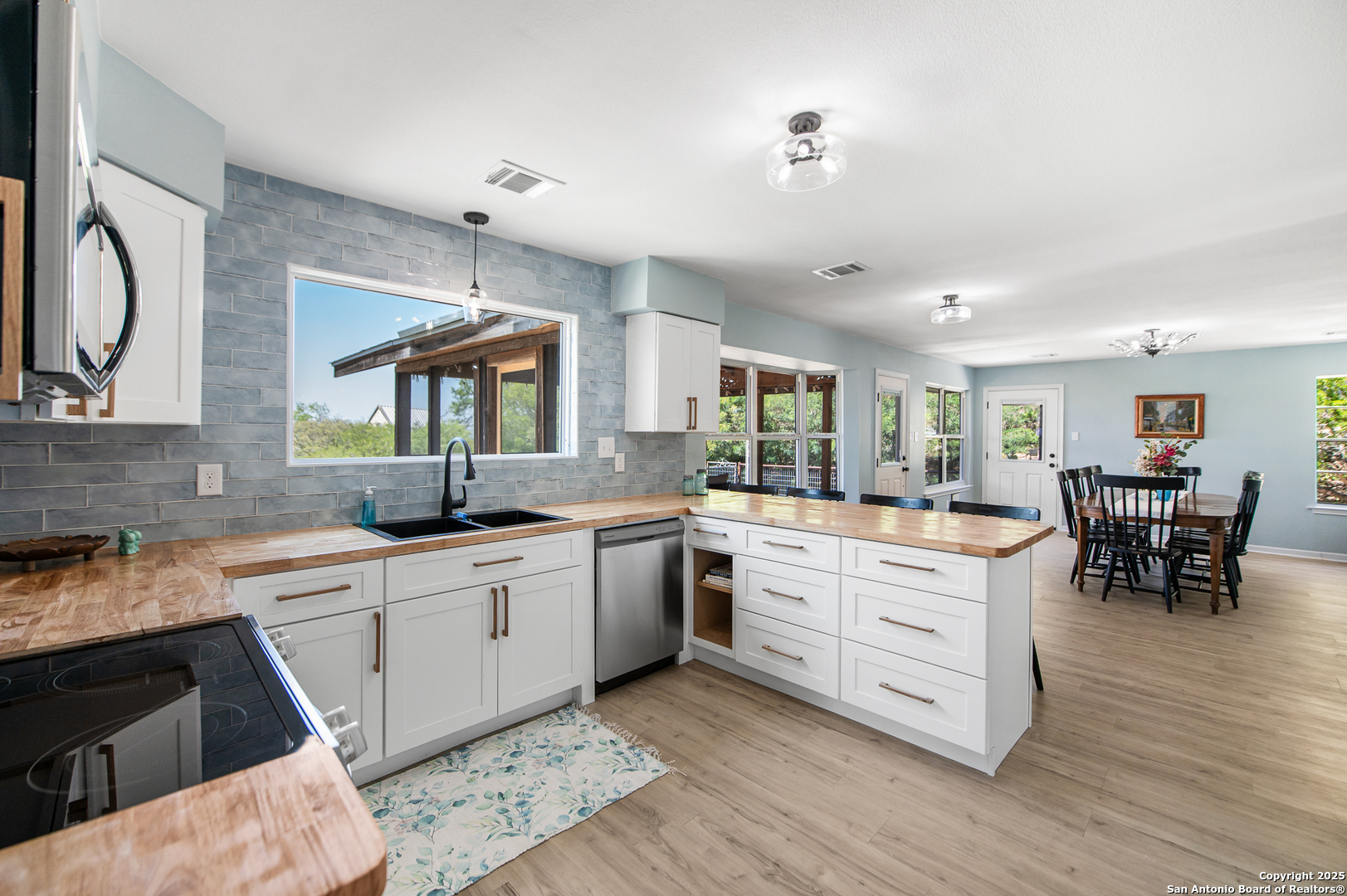 1718 County Road 4511