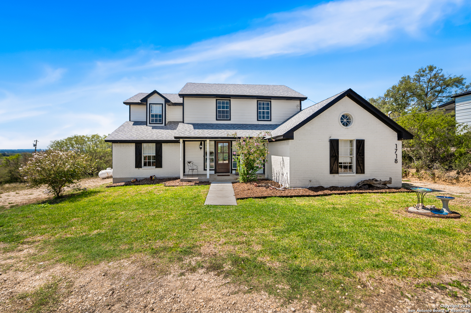 1718 County Road 4511