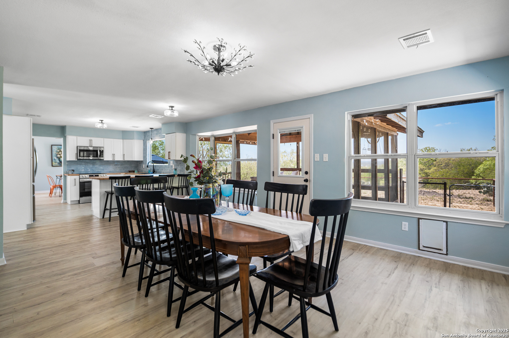 1718 County Road 4511
