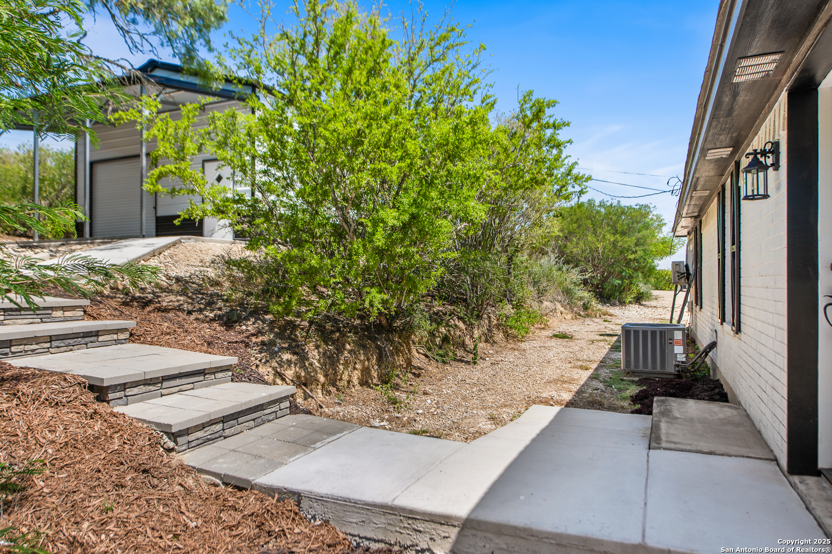 1718 County Road 4511