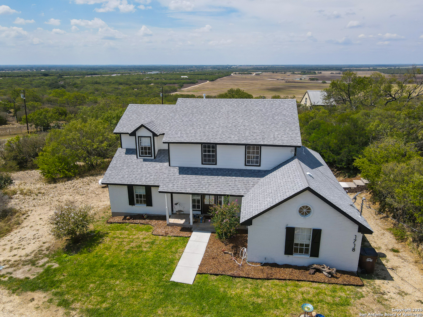 1718 County Road 4511
