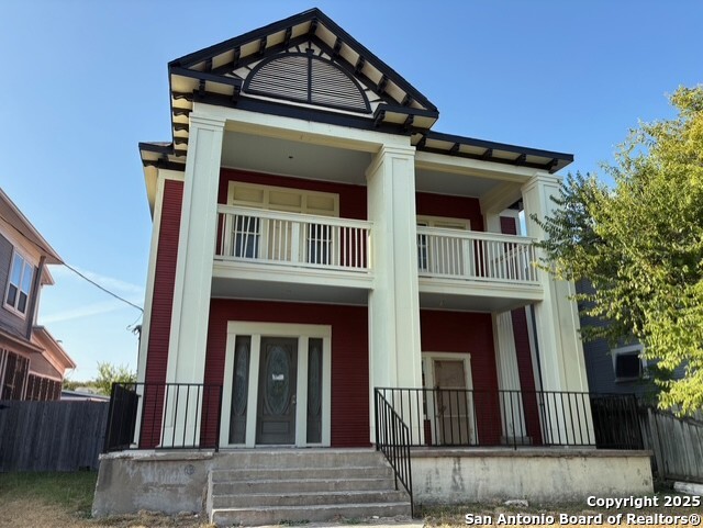 717 E Euclid