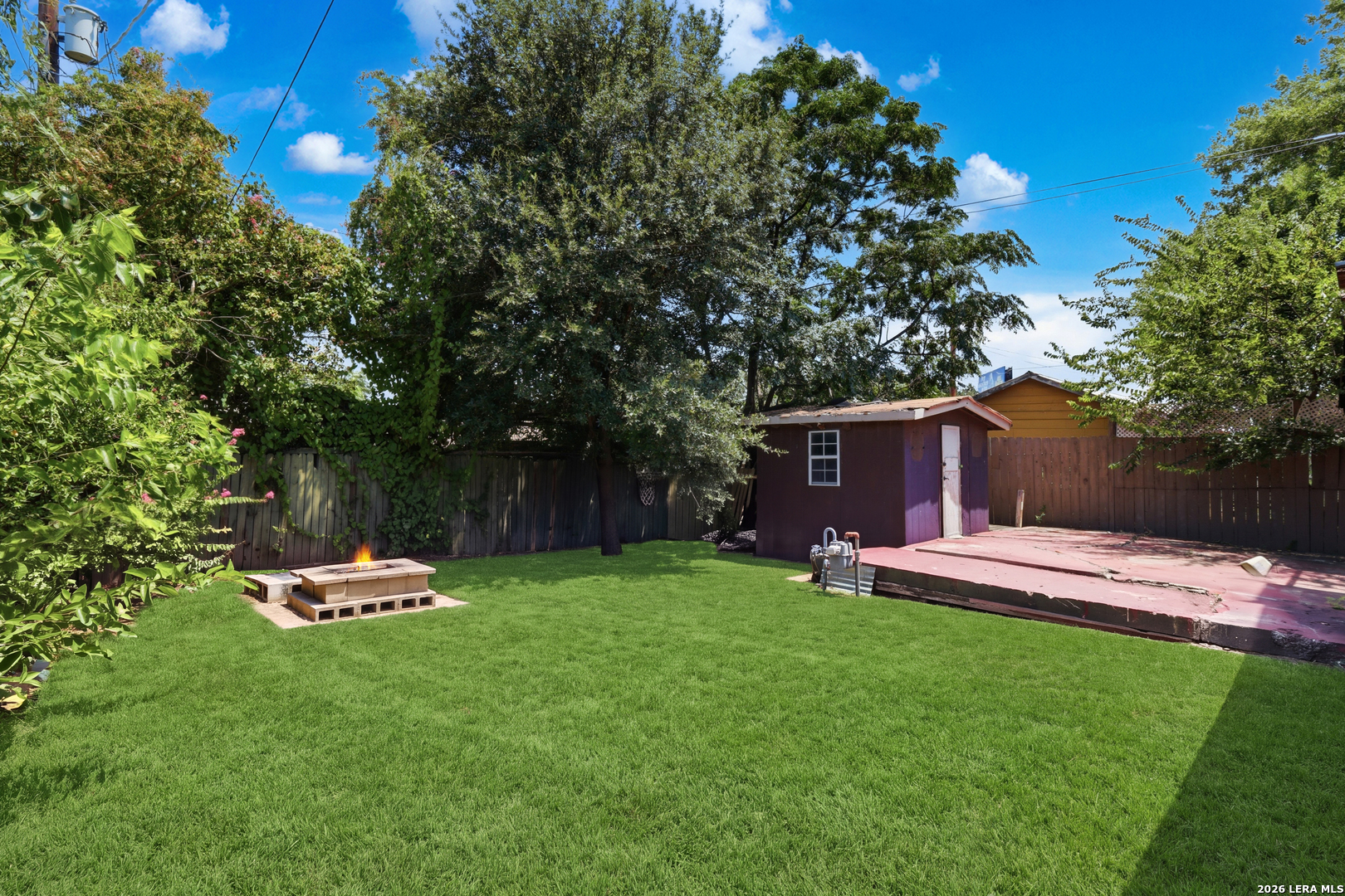 1505 W OLMOS DR