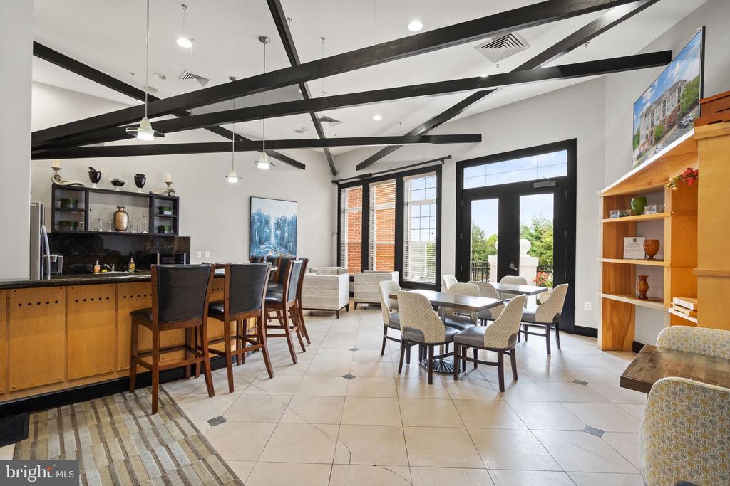 3851 ARISTOTLE COURT 1-307
