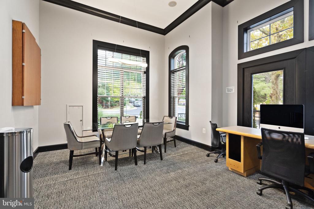 3851 ARISTOTLE COURT 1-307