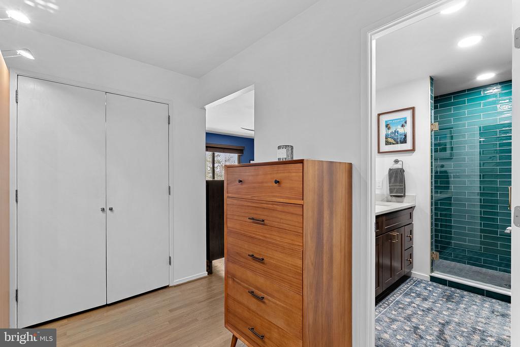 1628 GREENBRIAR COURT