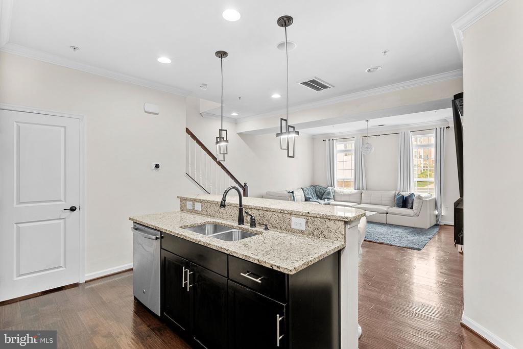7510 BRUNSON CIRCLE