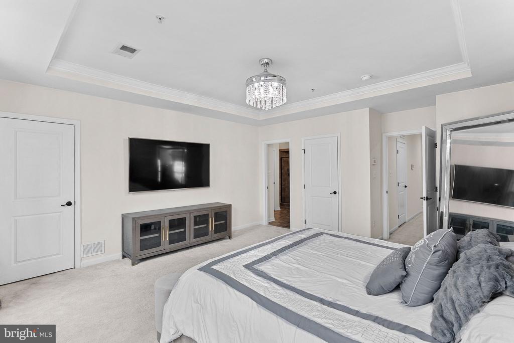 7510 BRUNSON CIRCLE