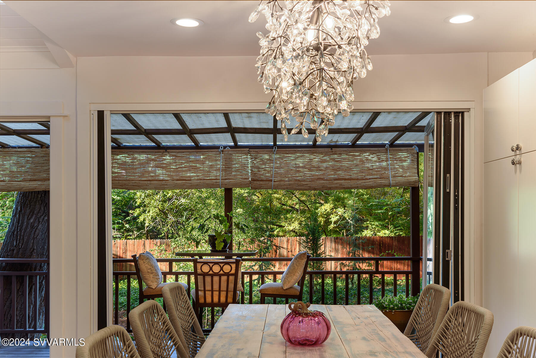 1096/1098 Trails End Drive