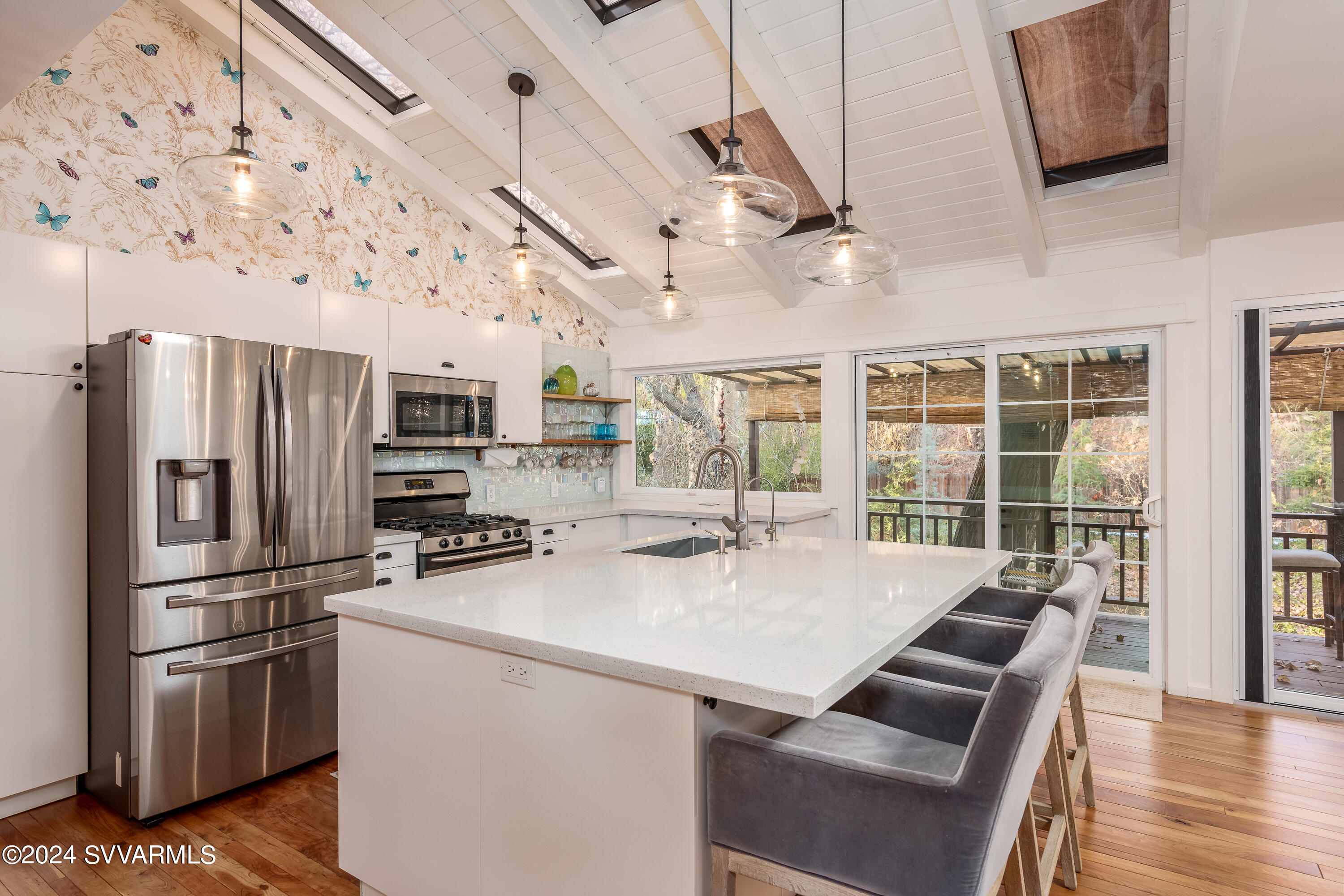 1096/1098 Trails End Drive