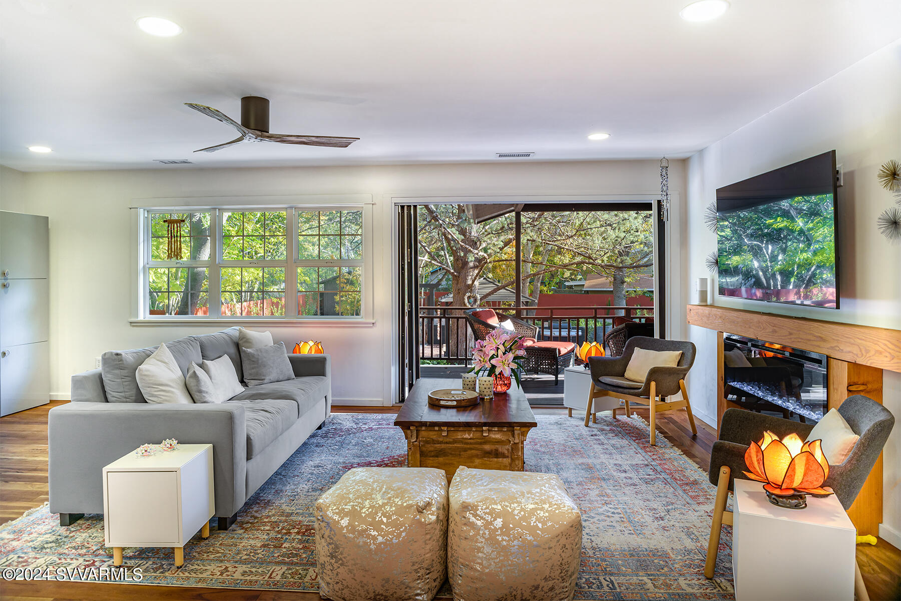 1096/1098 Trails End Drive