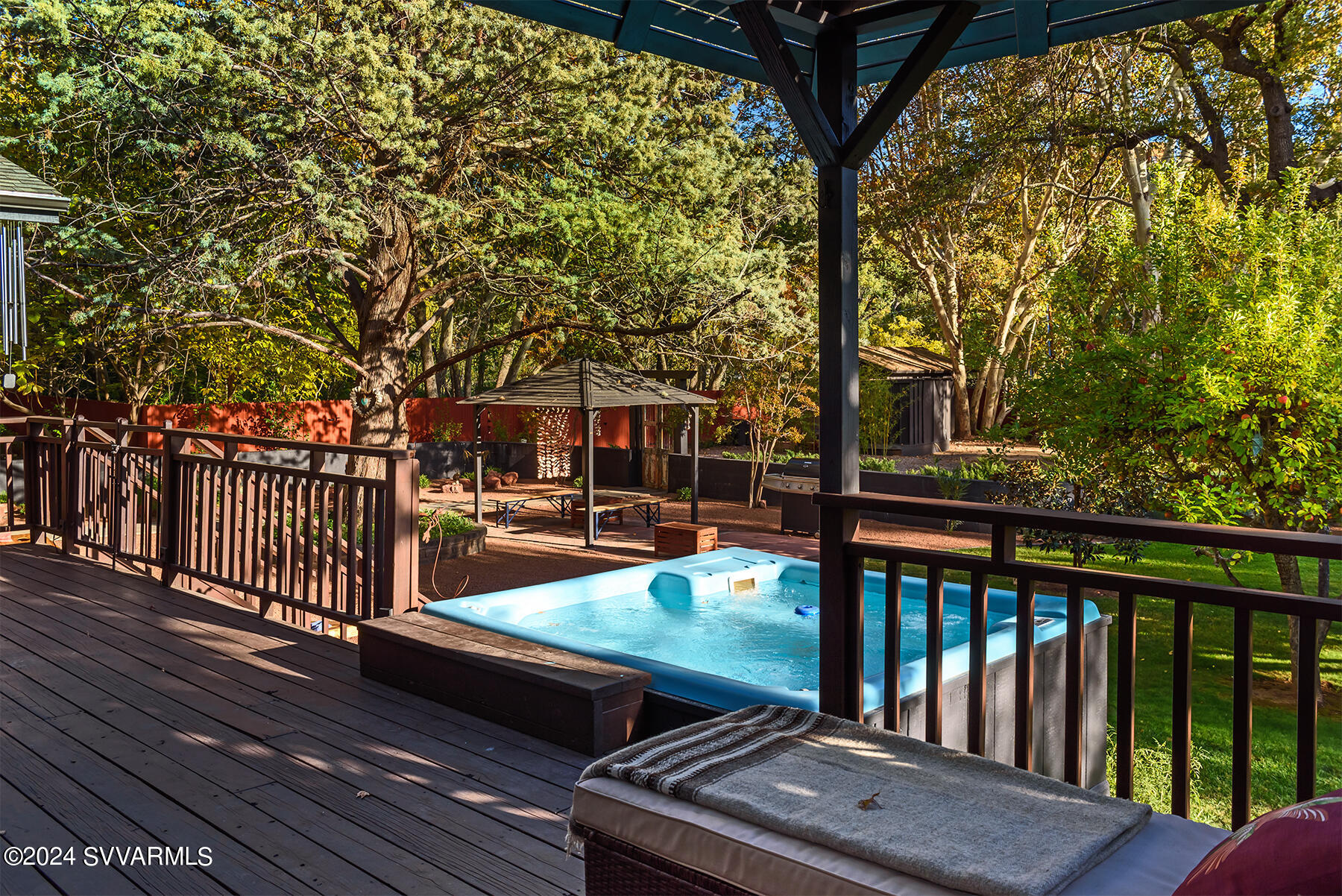 1096/1098 Trails End Drive