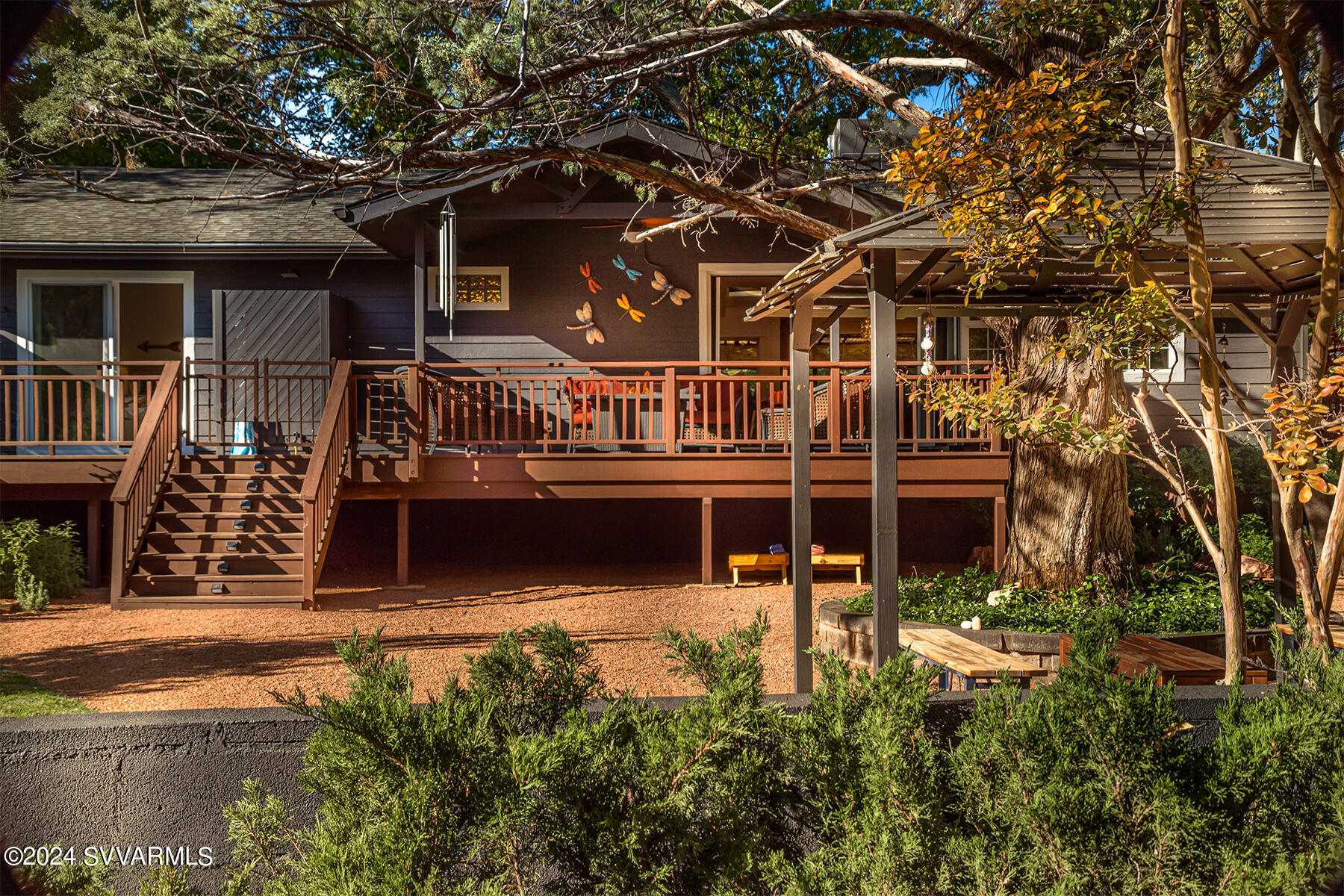 1096/1098 Trails End Drive