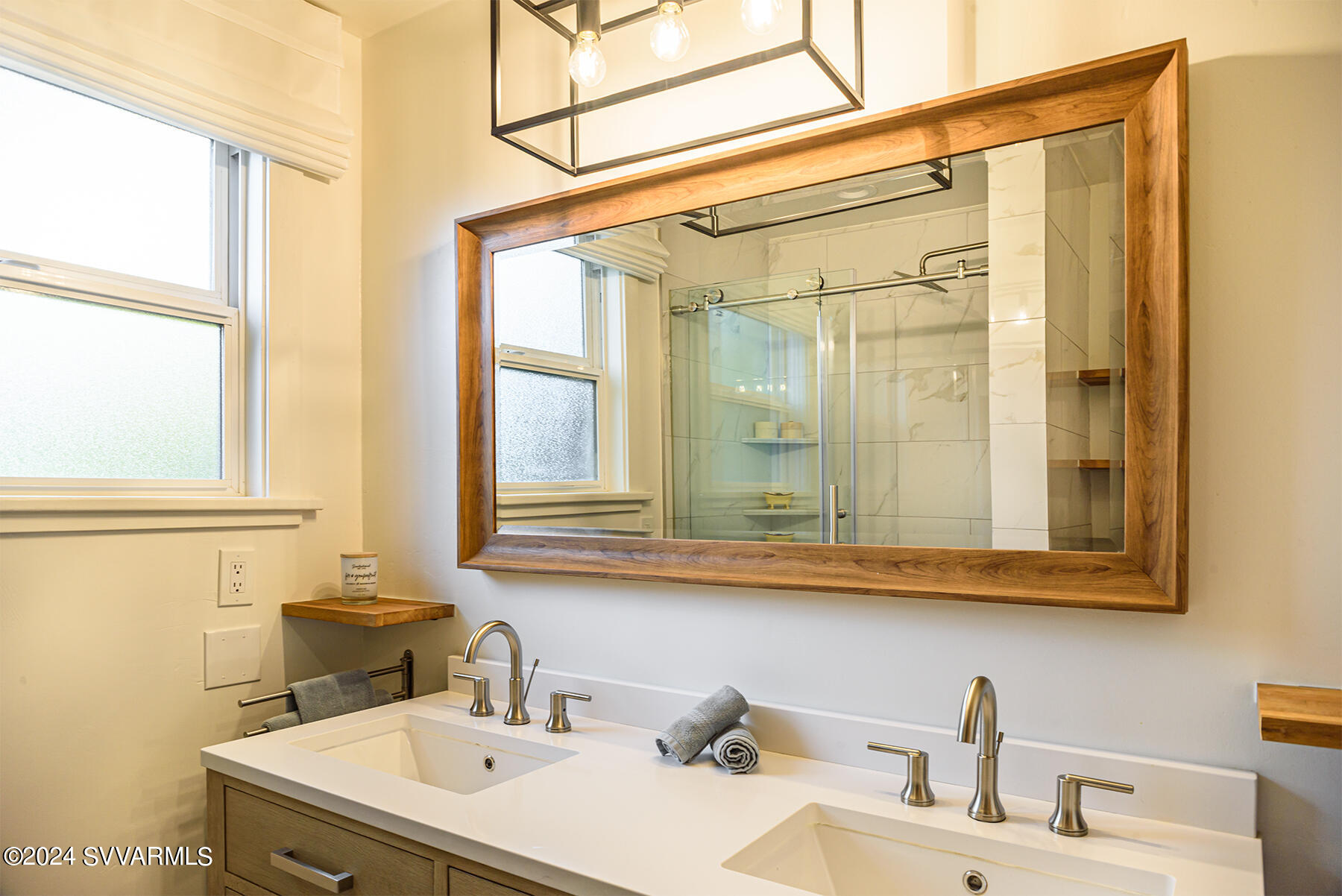 1096/1098 Trails End Drive