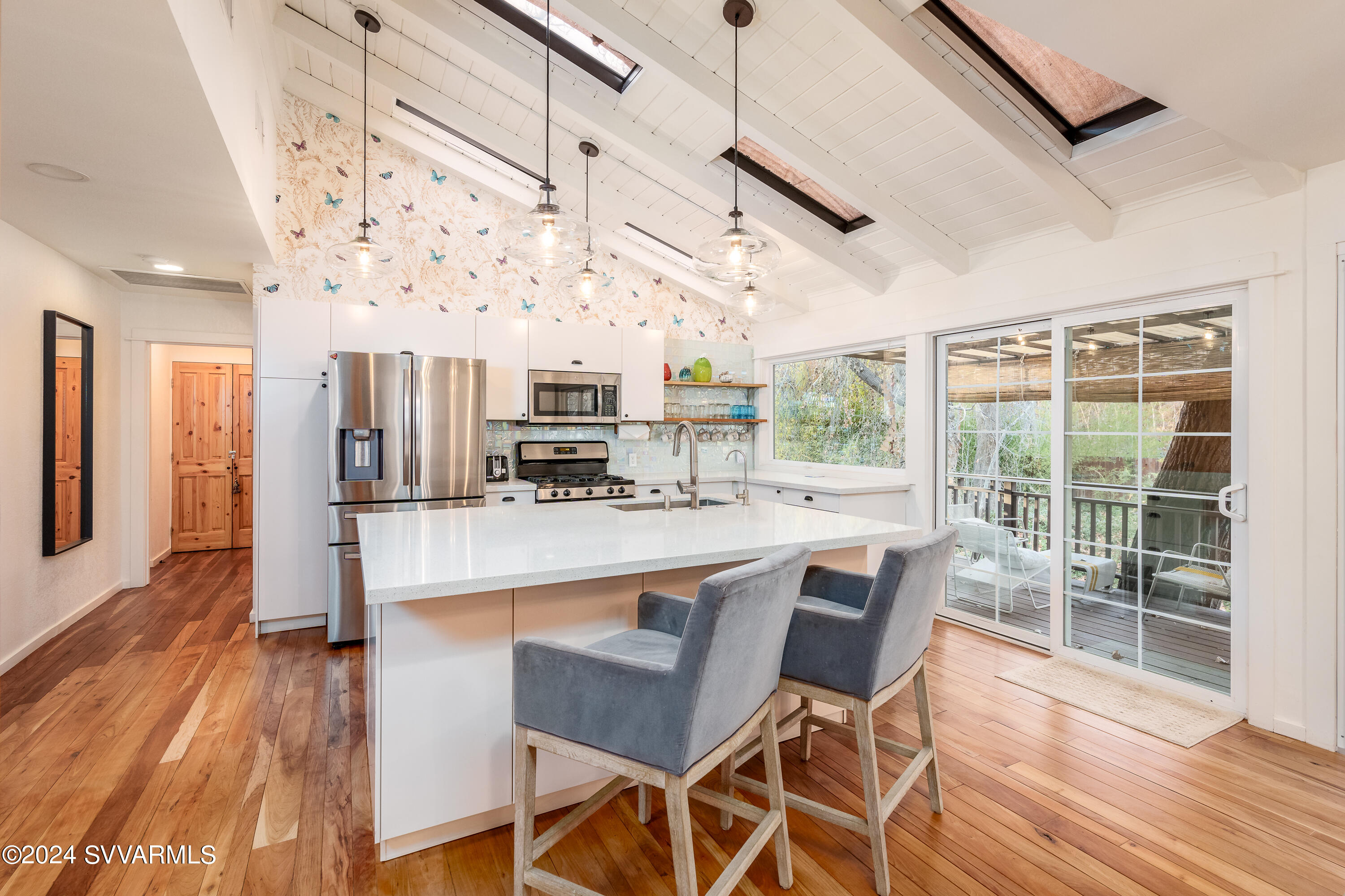 1096/1098 Trails End Drive