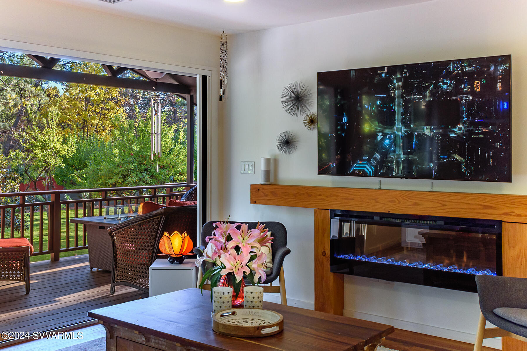 1096/1098 Trails End Drive