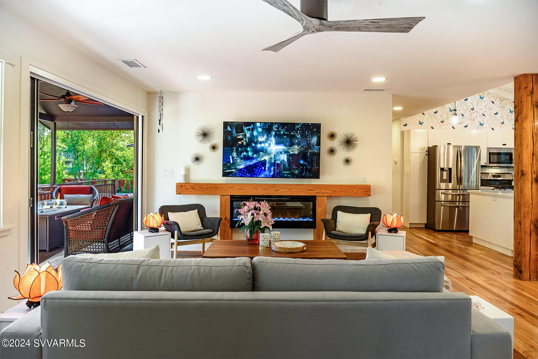 1096/1098 Trails End Drive