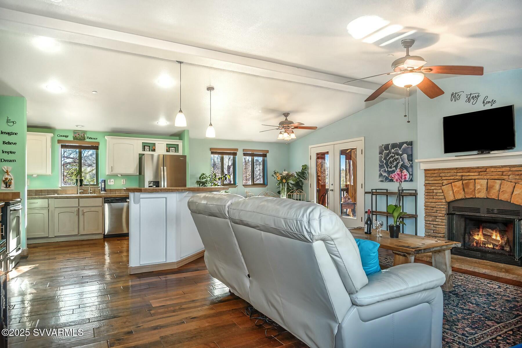 70 Mockingbird Spur Road