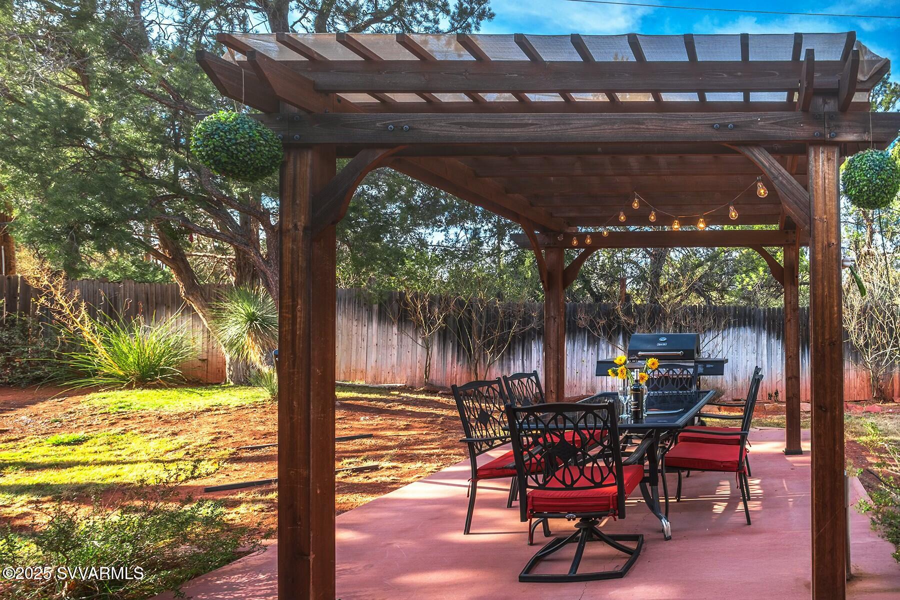 25 Cedar Lane