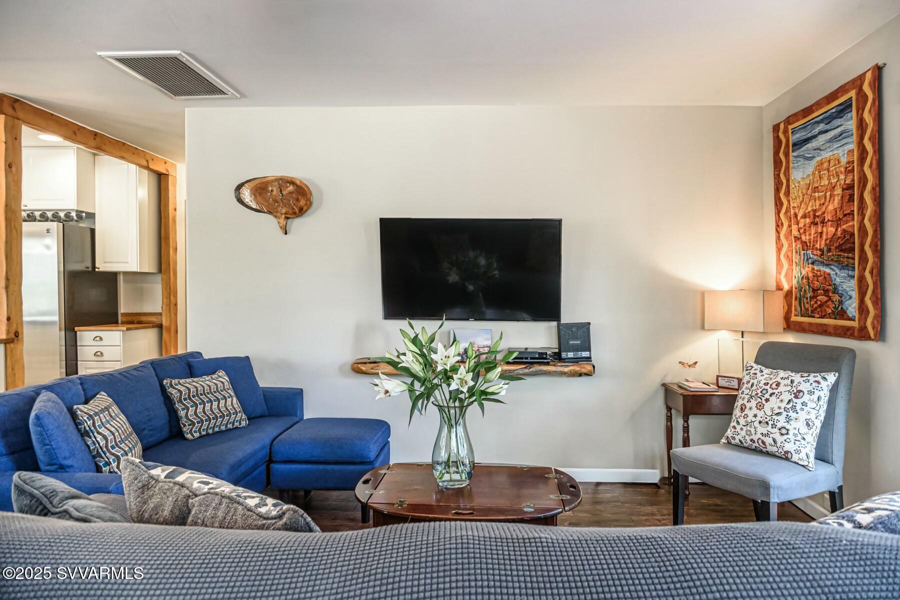 25 Cedar Lane