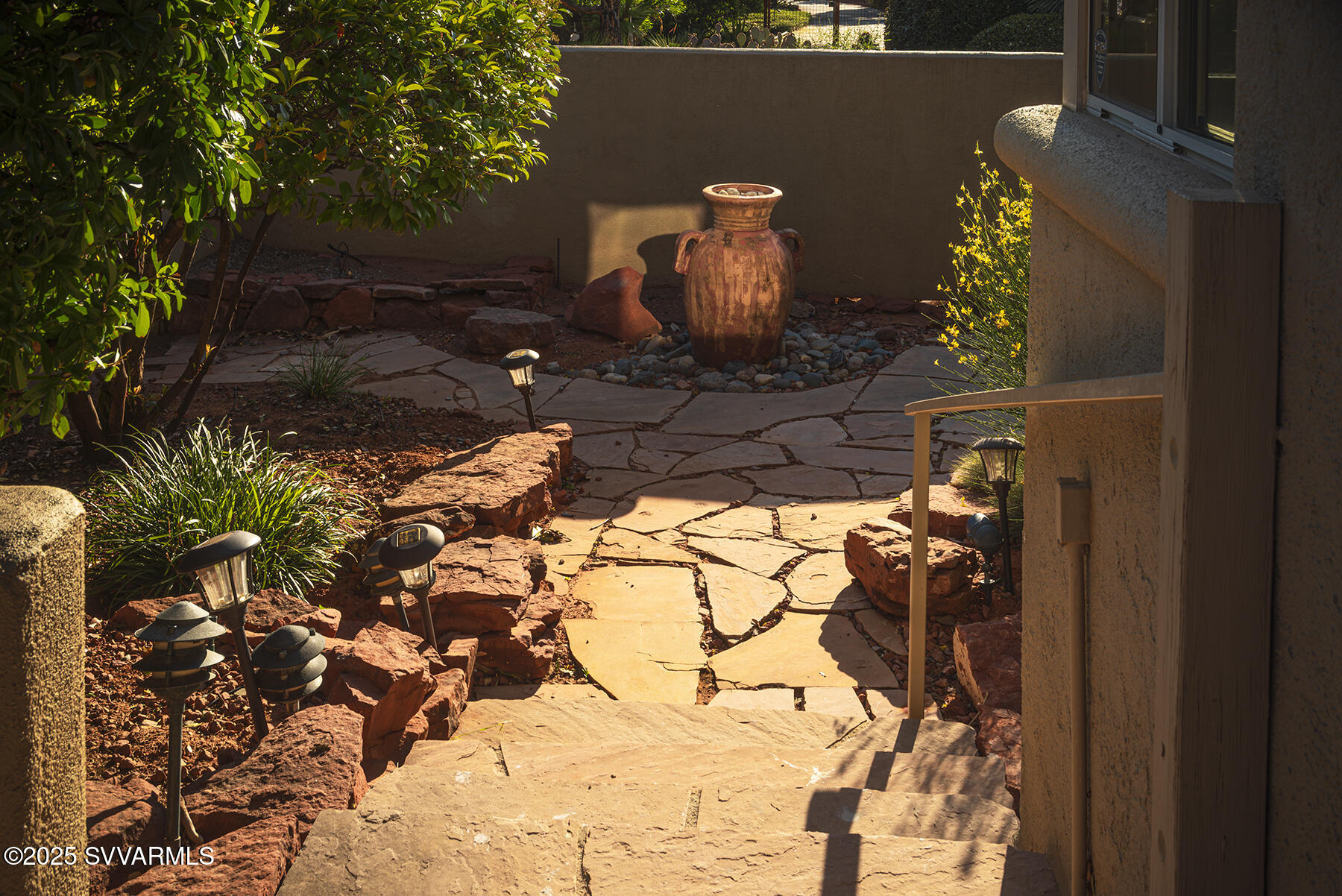 355 Indian Cliffs Road