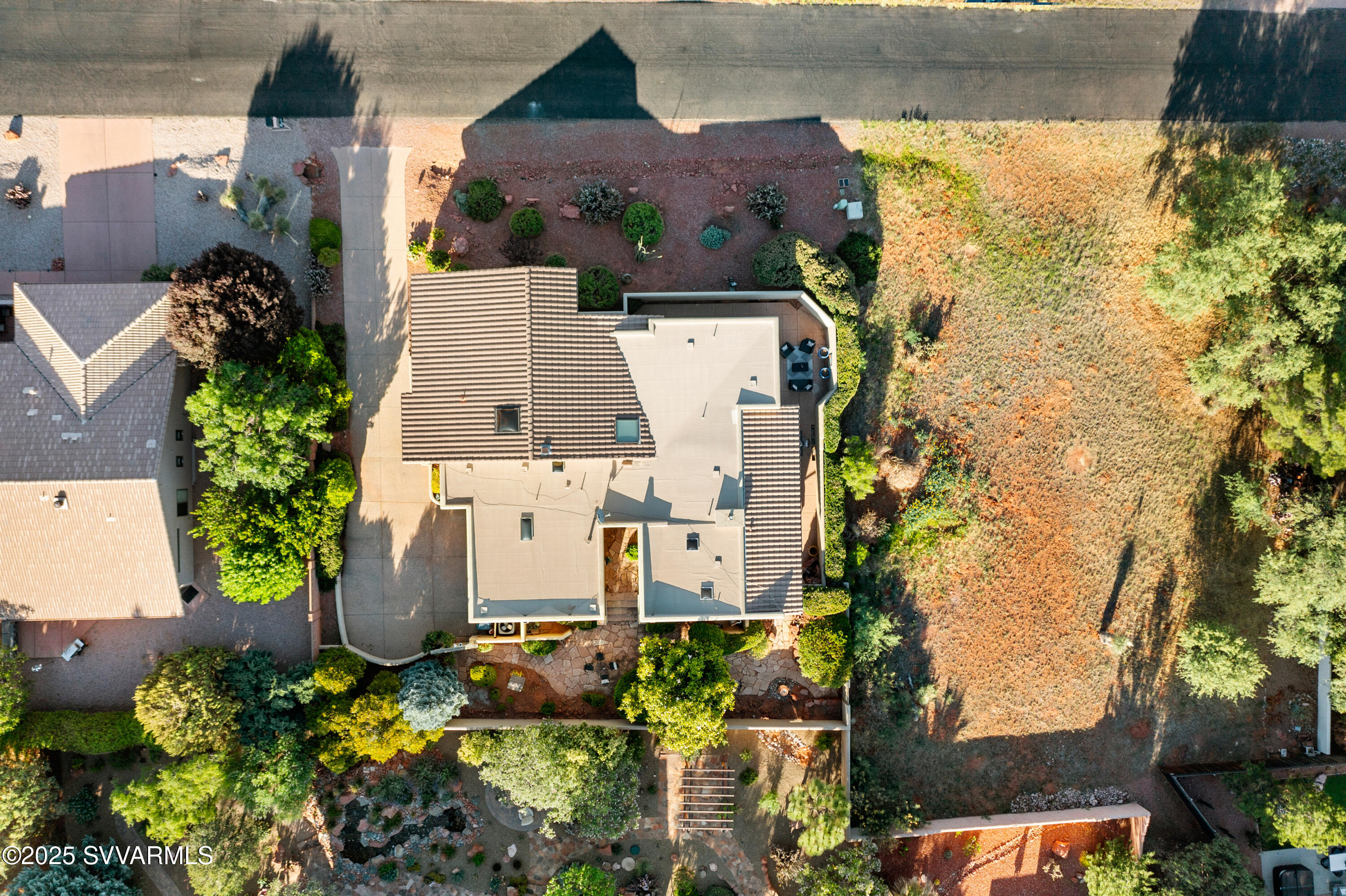 355 Indian Cliffs Road