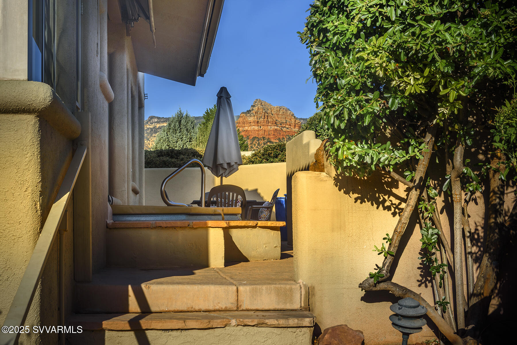 355 Indian Cliffs Road