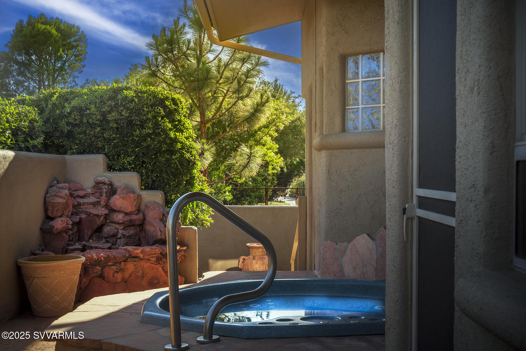 355 Indian Cliffs Road