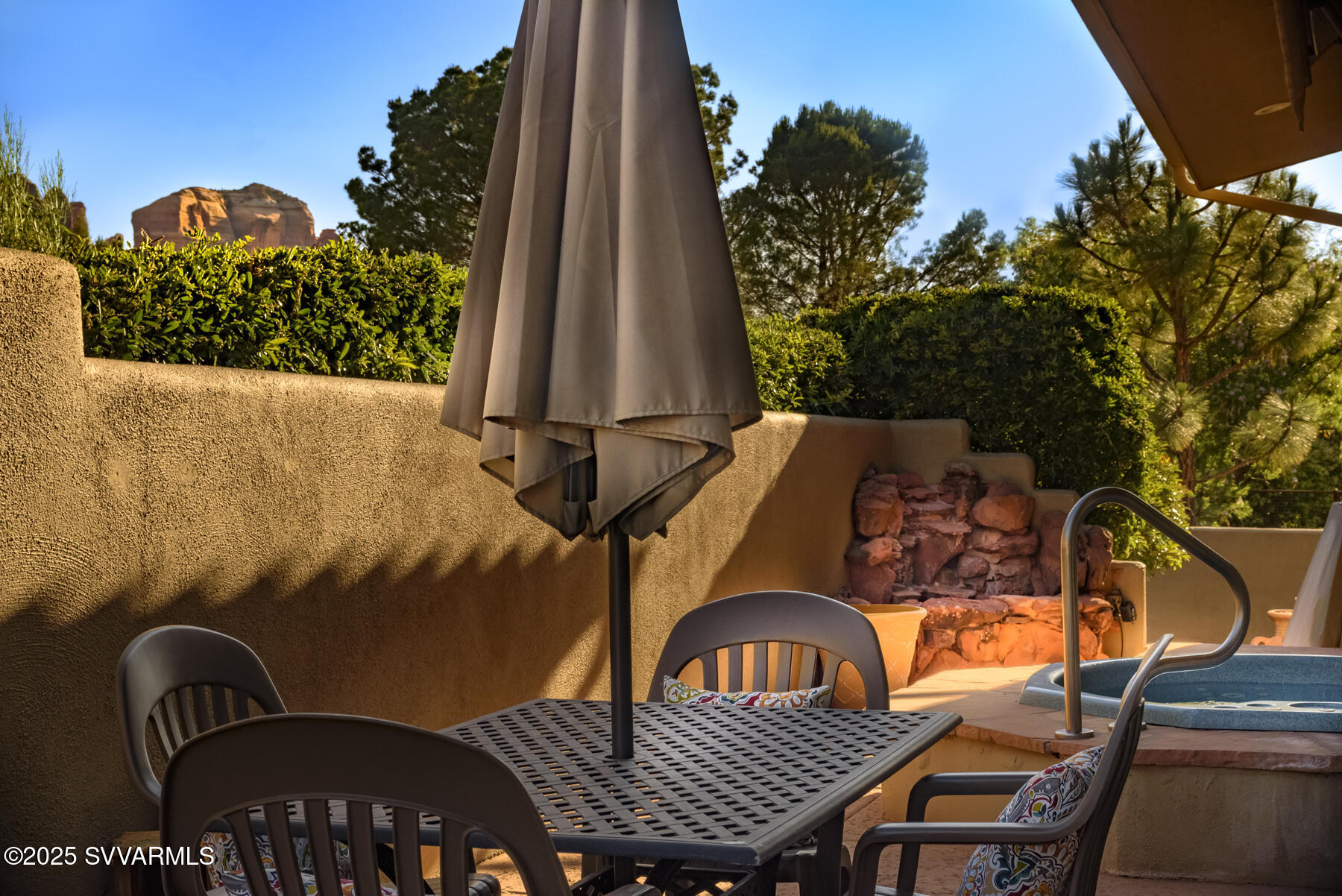 355 Indian Cliffs Road