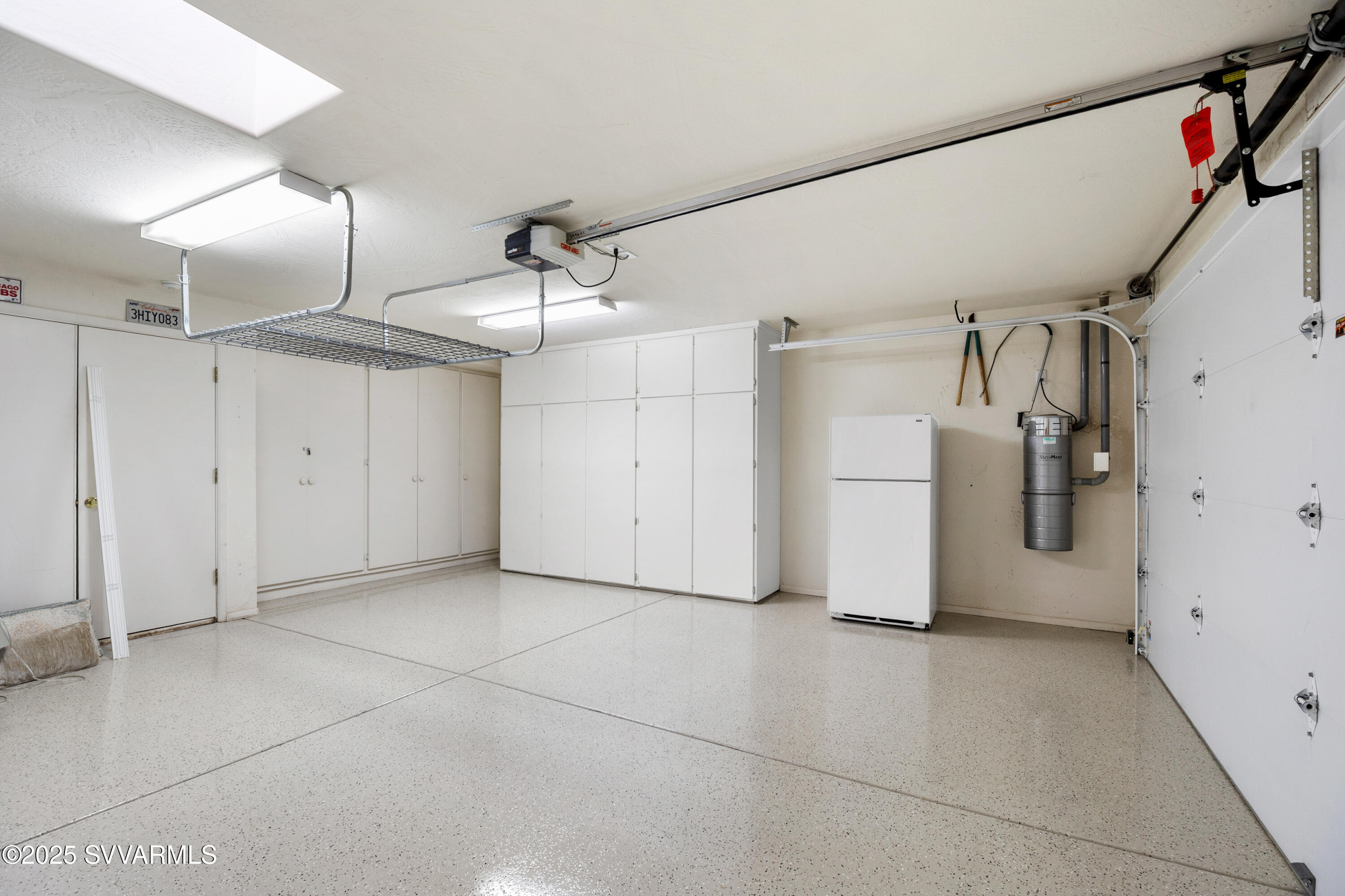 355 Indian Cliffs Road