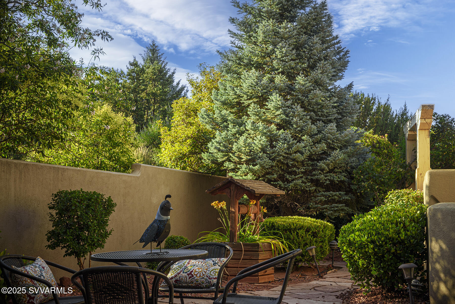 355 Indian Cliffs Road