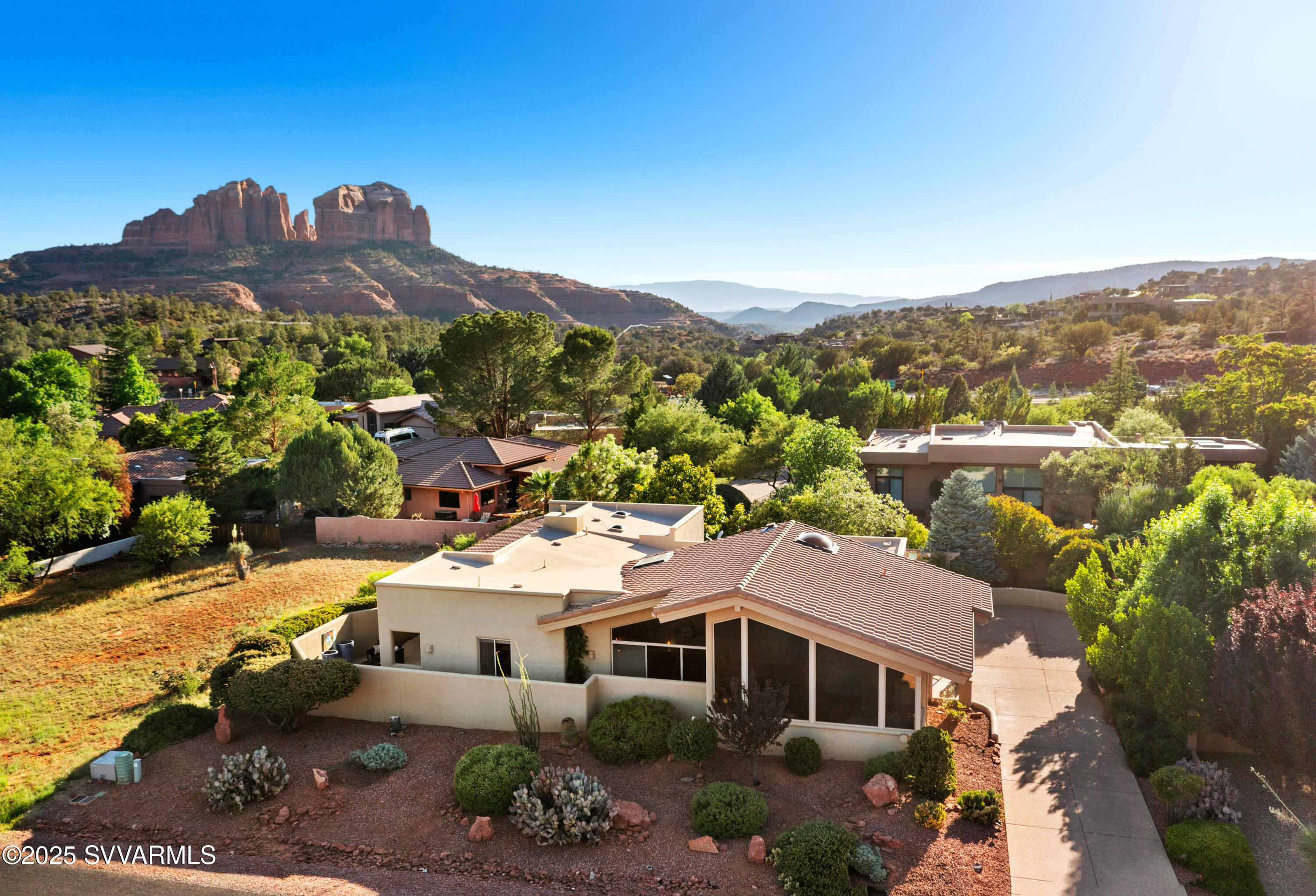 355 Indian Cliffs Road