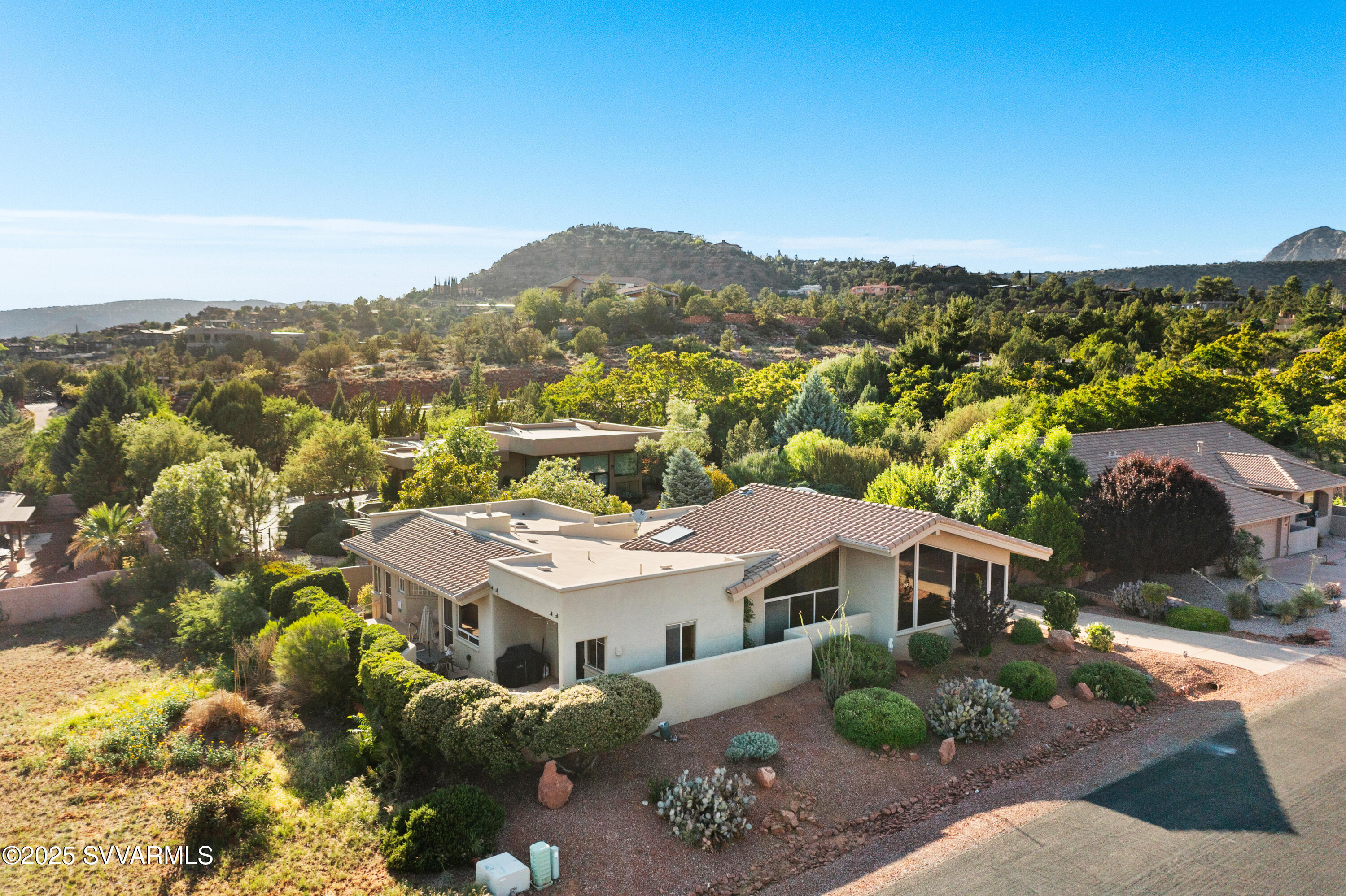 355 Indian Cliffs Road