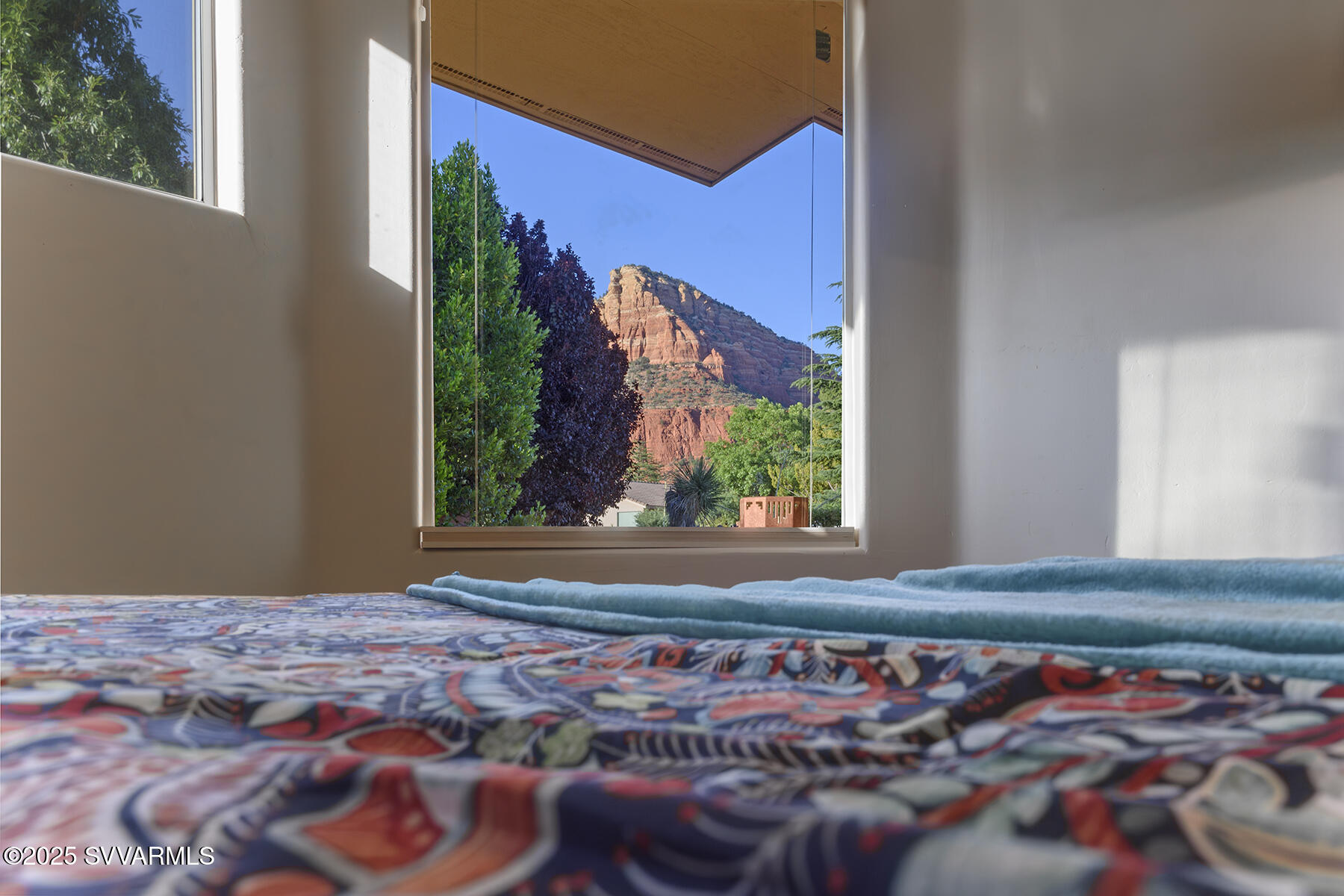 355 Indian Cliffs Road