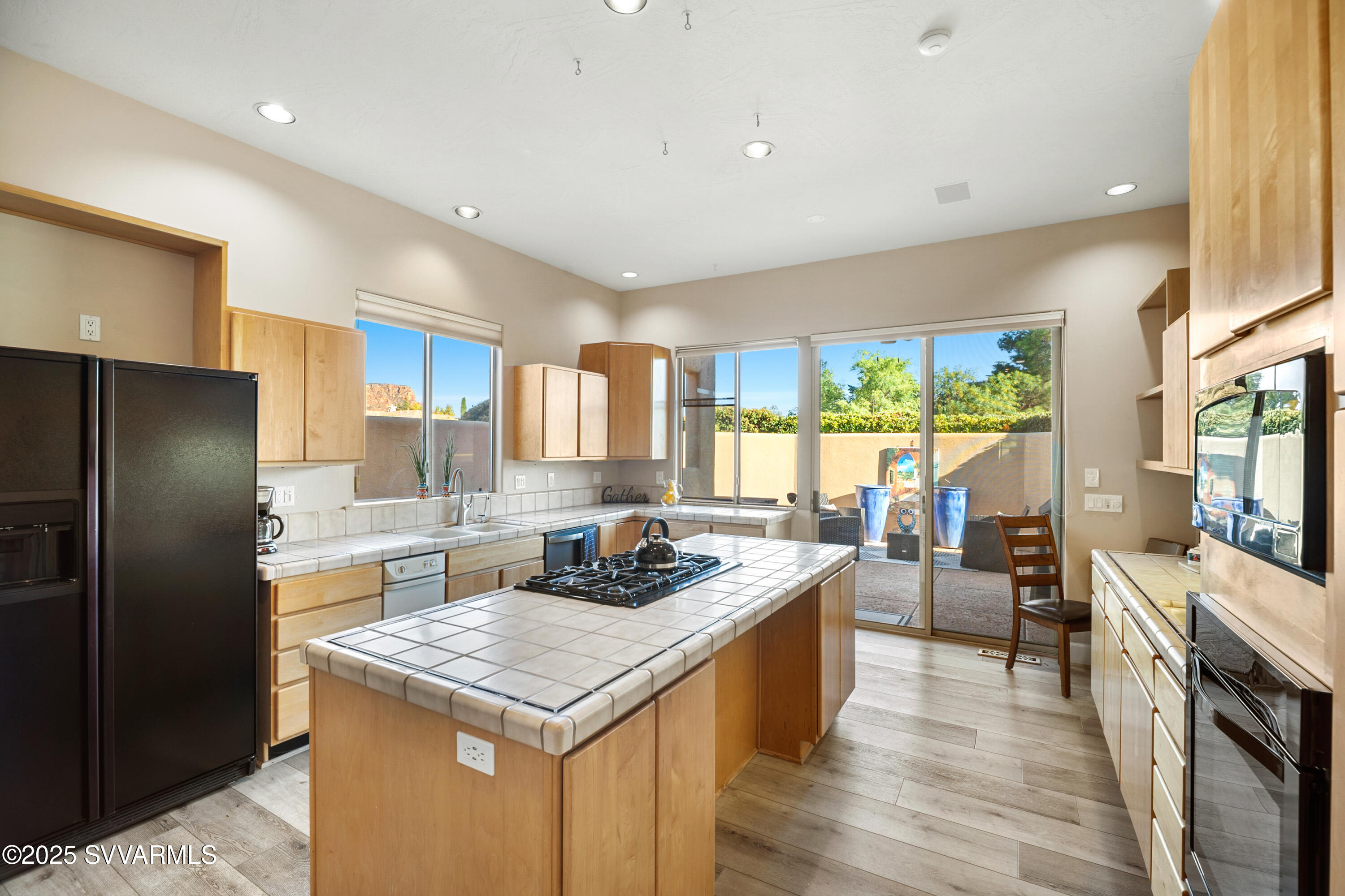 355 Indian Cliffs Road