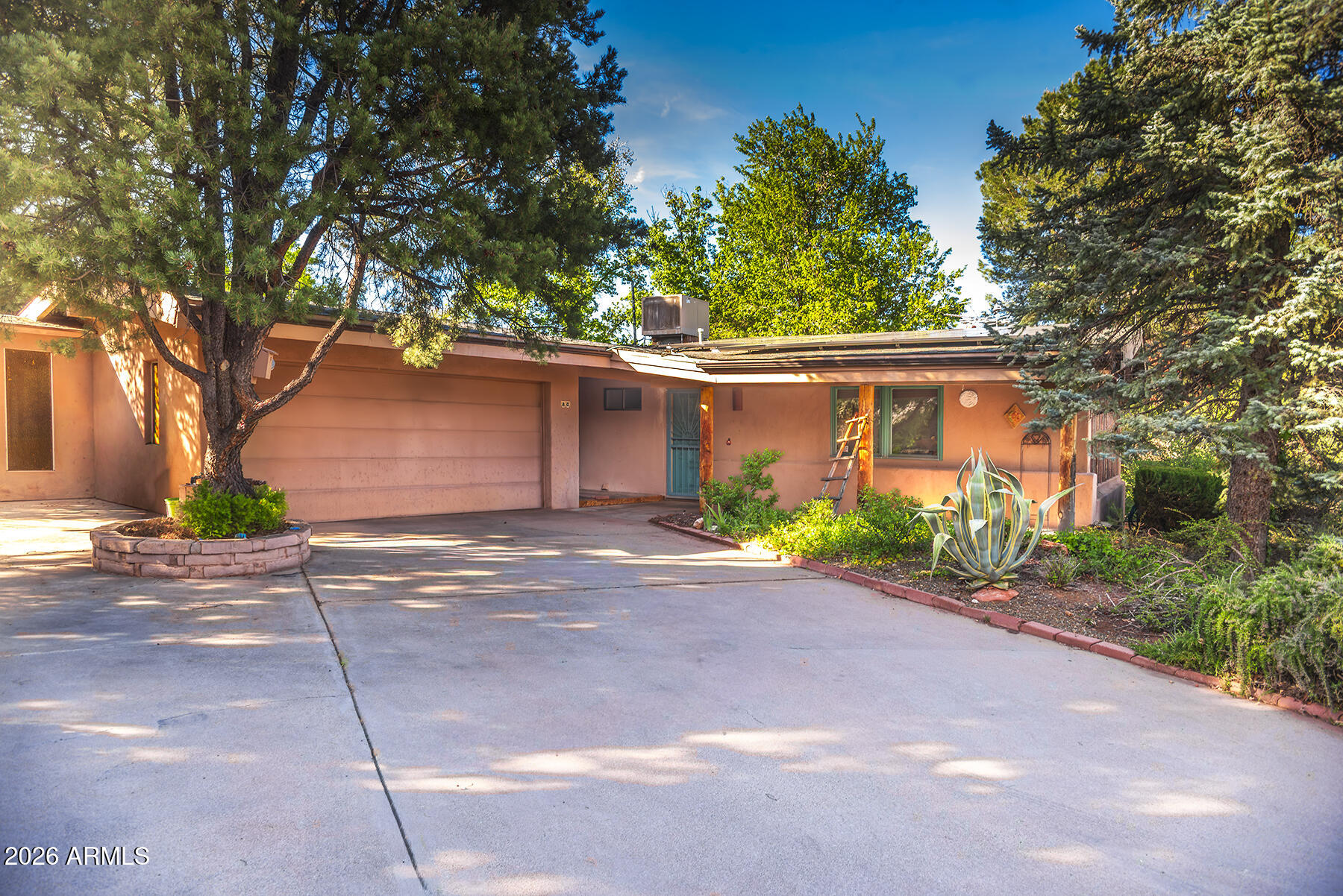 80 Adobe Trail