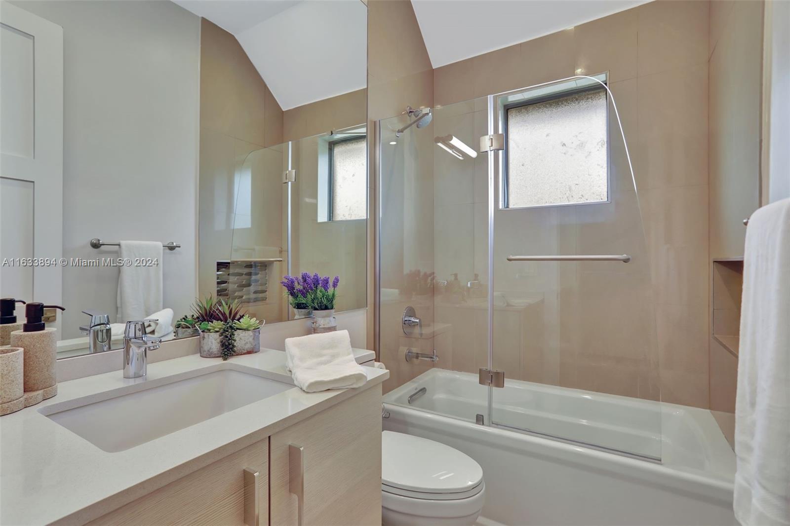 314 NE 15th Ave