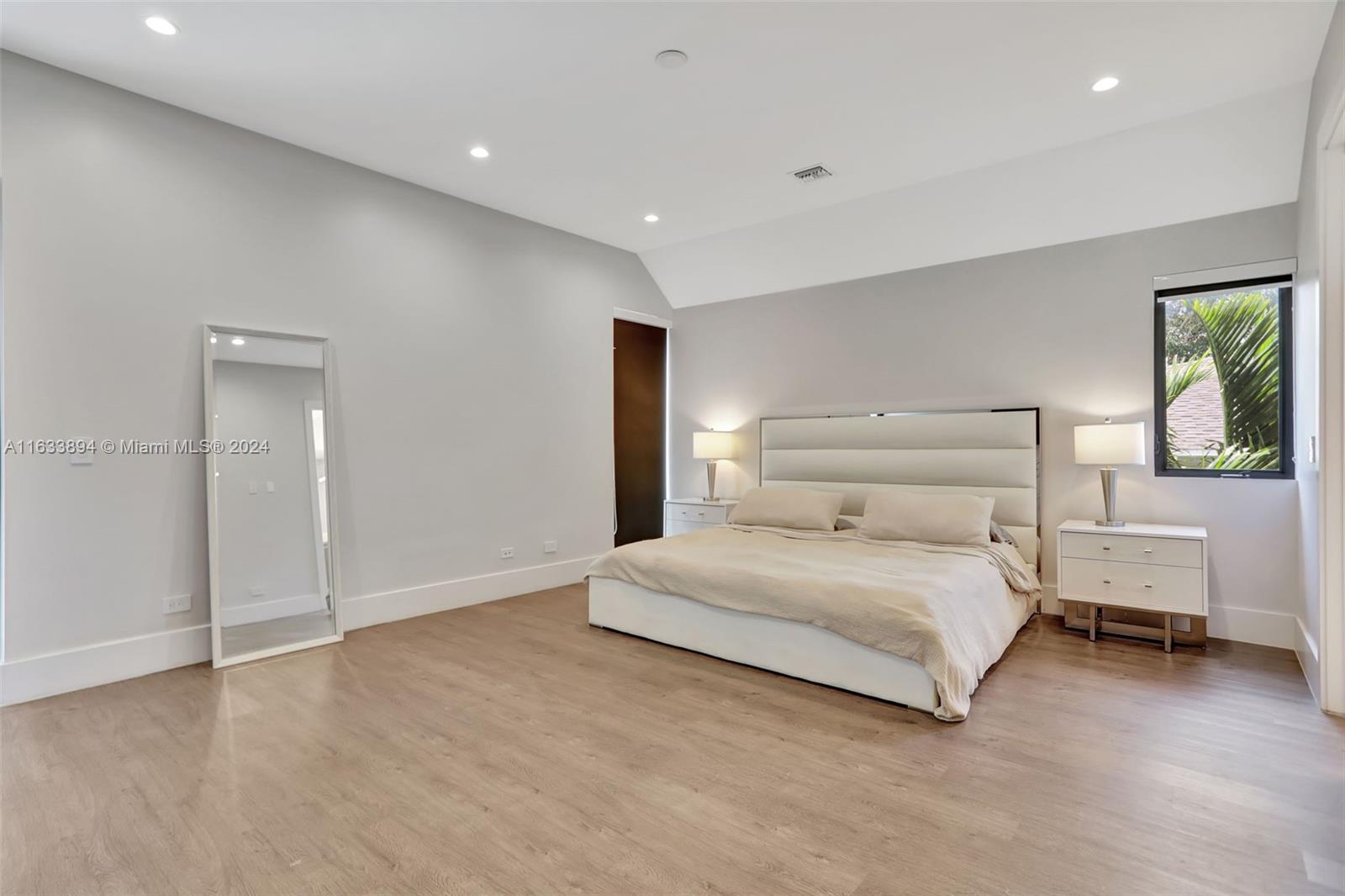 314 NE 15th Ave