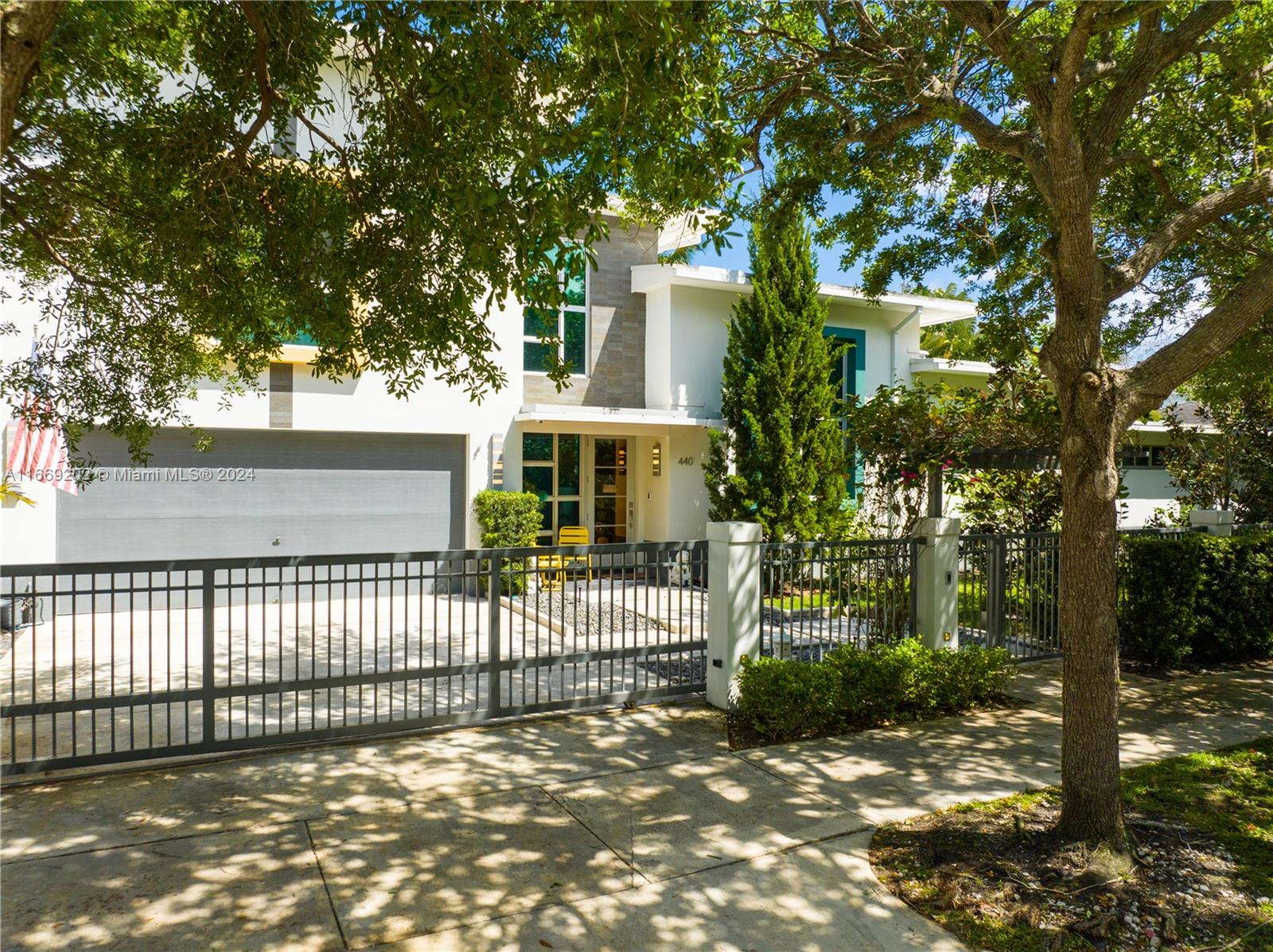 440 NE 17th Ave