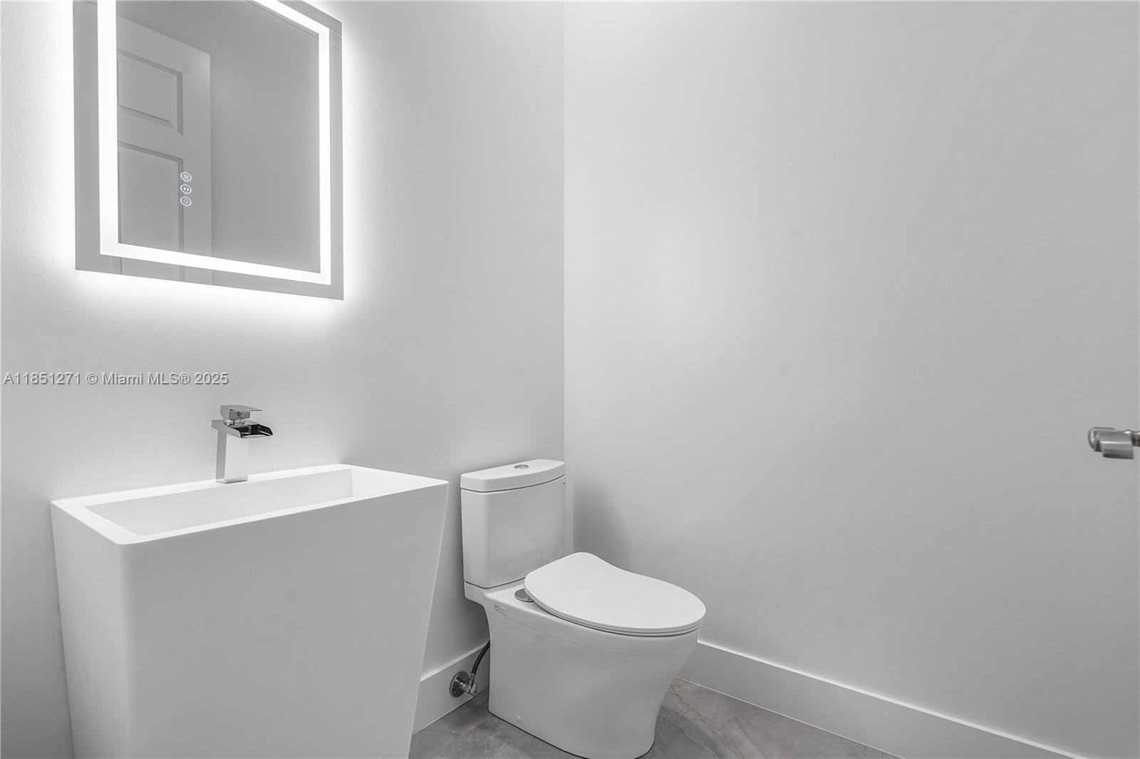 11098 Canary Island Ct