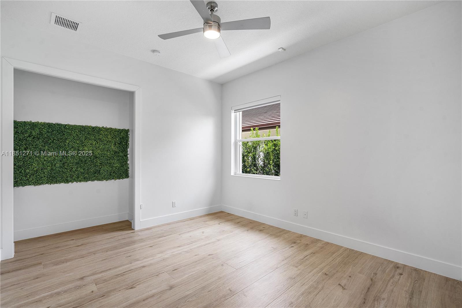 11098 Canary Island Ct